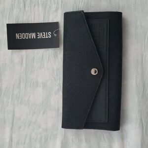 New with Tags Steve Madden flap over wallet